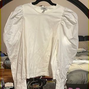 Long sleeve tee with puffy sleeves